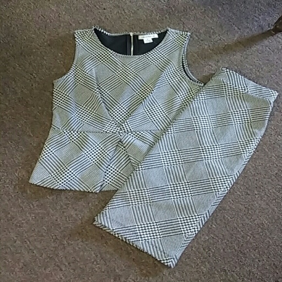 Liz Claiborne Dresses & Skirts - Cute little 2 piece